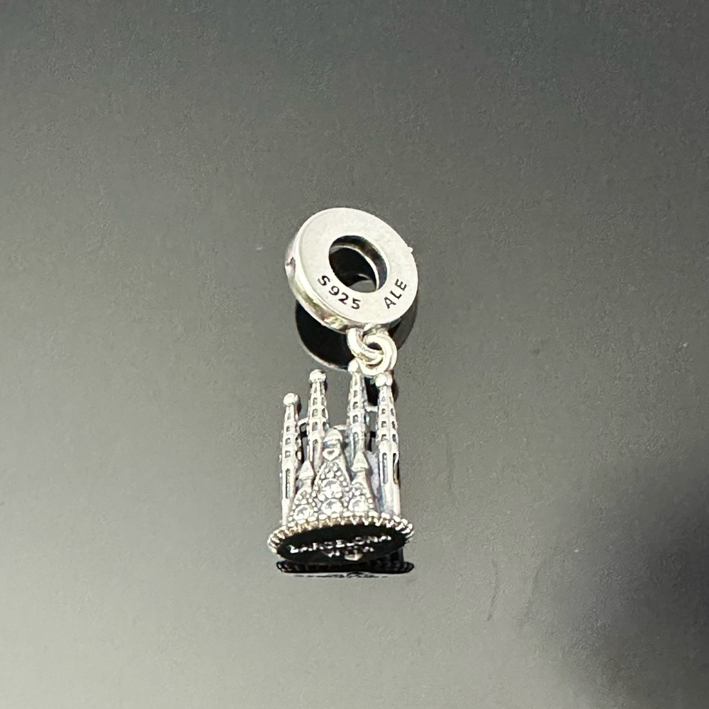Pandora La Sagrada Familia Dangle Charm With love Barcelona Spain #112